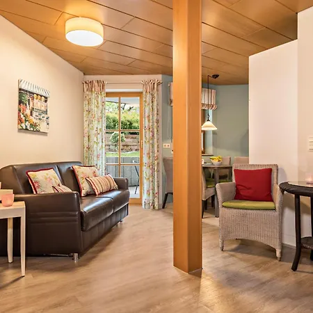 Trostelhof 7 * Salem (Baden-Wurttemberg)