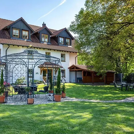 Trostelhof 7 *
